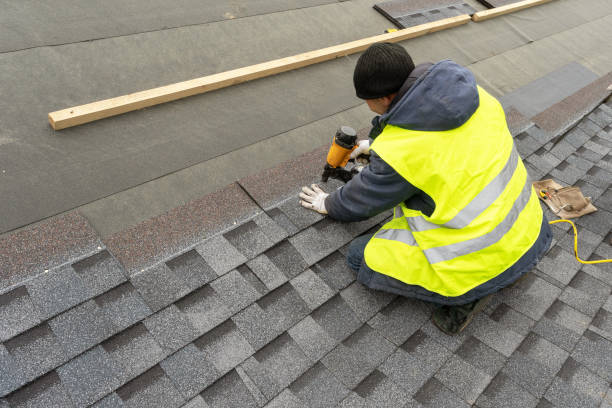 Roof Gutter Cleaning in Stratmoor, CO